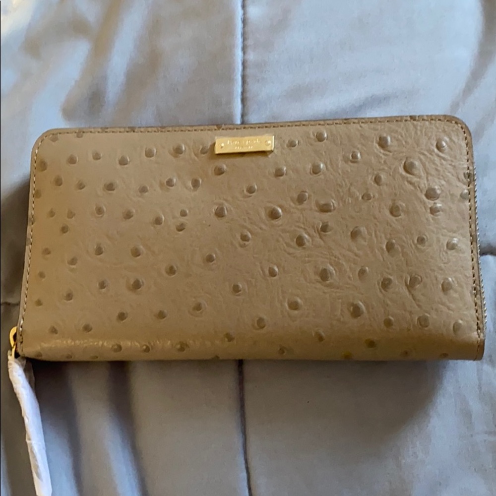 Brand NWT Kate Spade Wallet